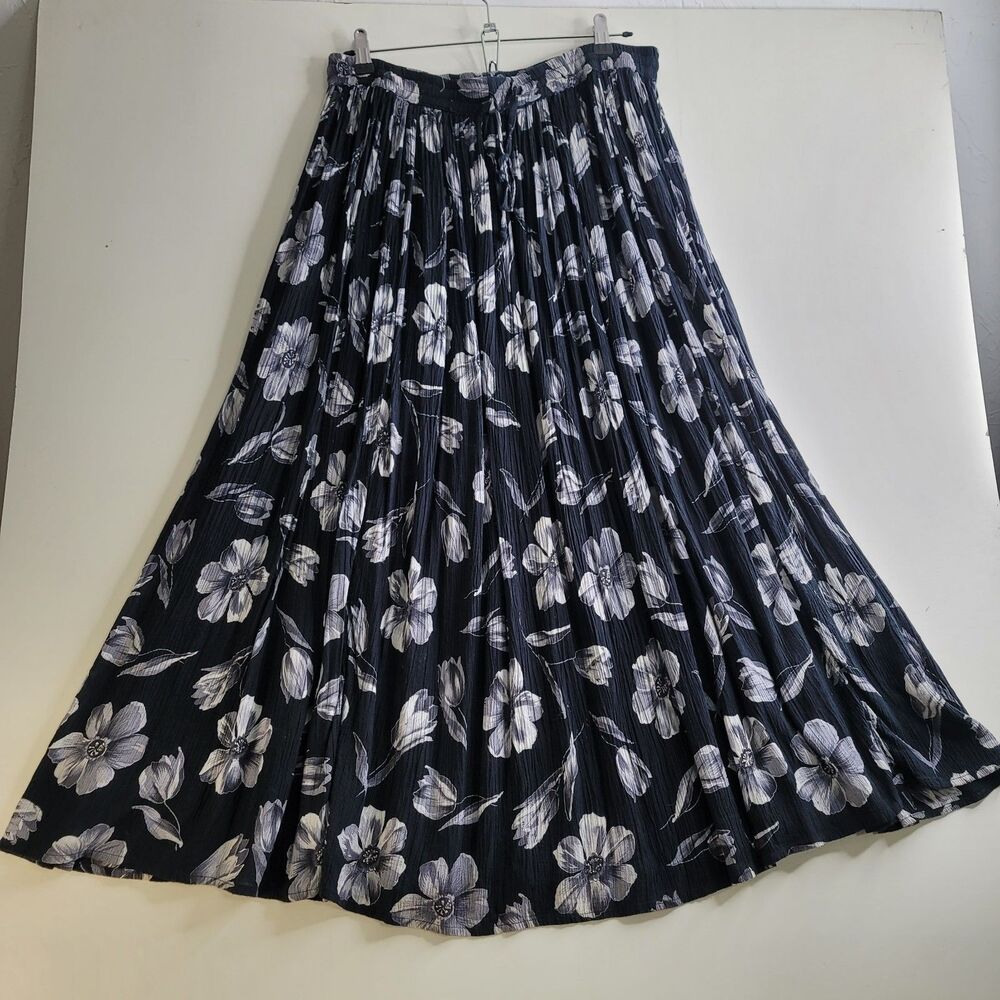 HerStyle 2X Black Gray White Floral Maxi Skirt Crinkle Gauze Boho Elastic Waist